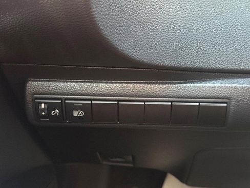 Used 2024 Toyota Corolla SE image 29