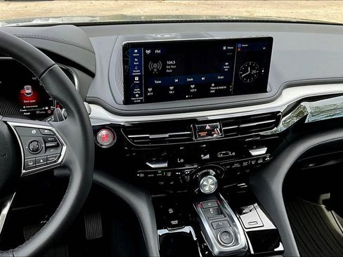 Used 2025 Acura MDX w/ Technology Package image 10