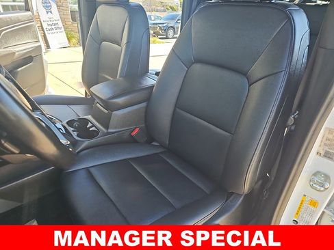 Used 2024 Chevrolet Colorado LT w/ LT Convenience Package III image 14