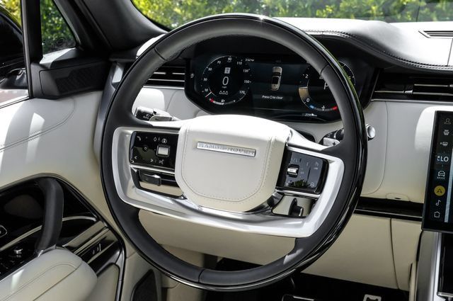 Used 2026 Land Rover Range Rover Long Wheelbase Autobiography AWD/4WD image 23