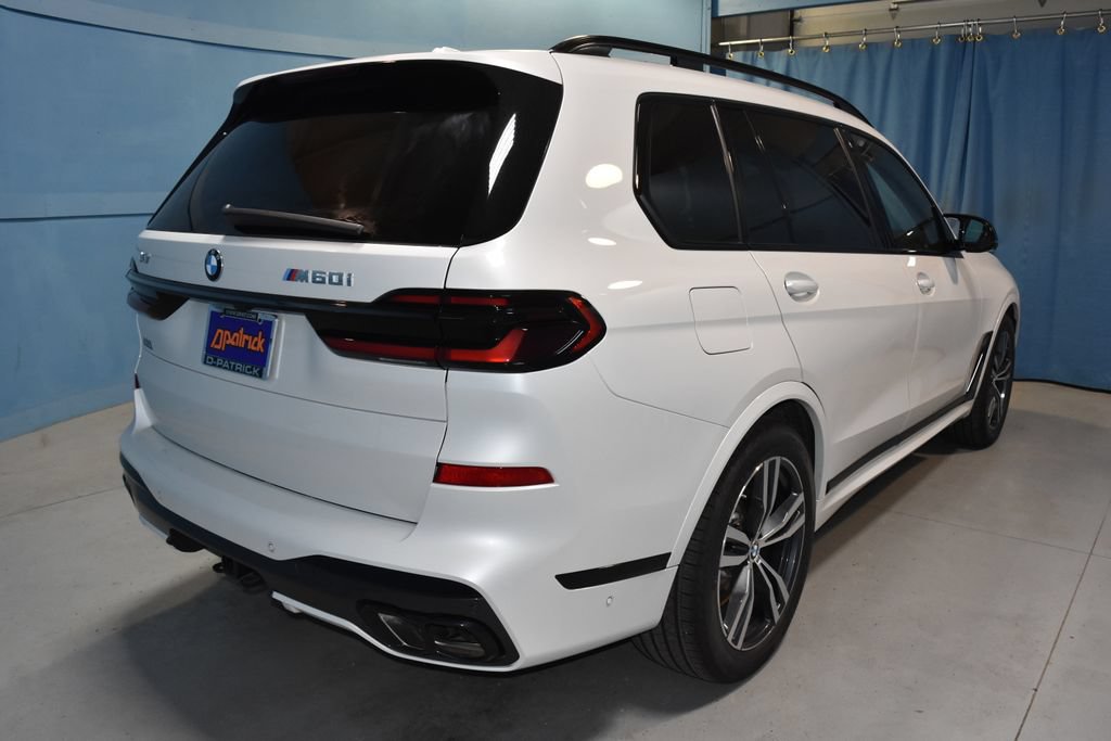 Used 2025 BMW X7 M60i AWD/4WD image 30