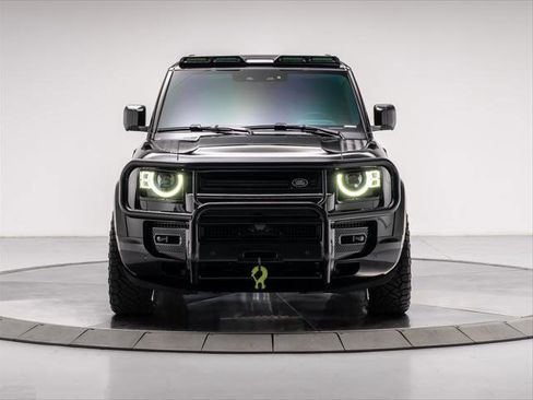 New 2025 Land Rover Defender 110 X-Dynamic SE AWD/4WD image 8