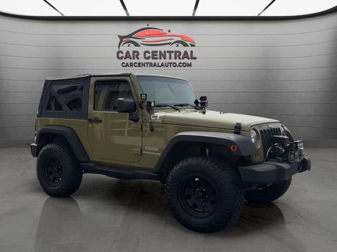 Used 2013 Jeep Wrangler Sport image 7
