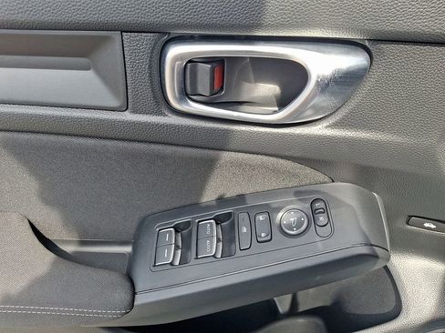 Used 2025 Honda Civic Sport image 12