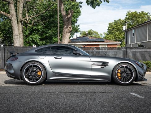 Used 2019 Mercedes-Benz AMG GT R image 17
