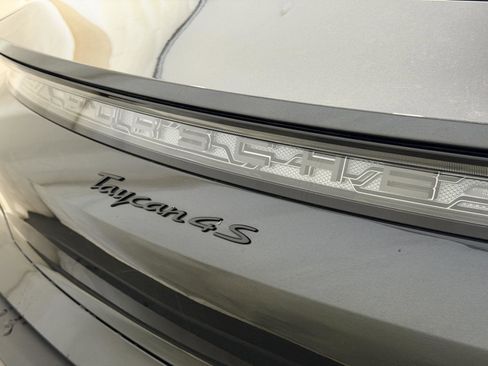 Used 2023 Porsche Taycan 4S image 25