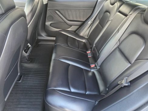 Used 2022 Tesla Model 3 Long Range AWD/4WD image 34