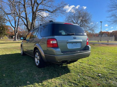 Used 2006 Ford Freestyle SEL image 10
