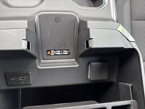 Used 2026 Chevrolet Silverado 1500 LT w/ All Star Edition Plus image 31