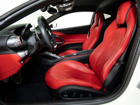 Certified 2019 Ferrari 812 Superfast RWD image 5