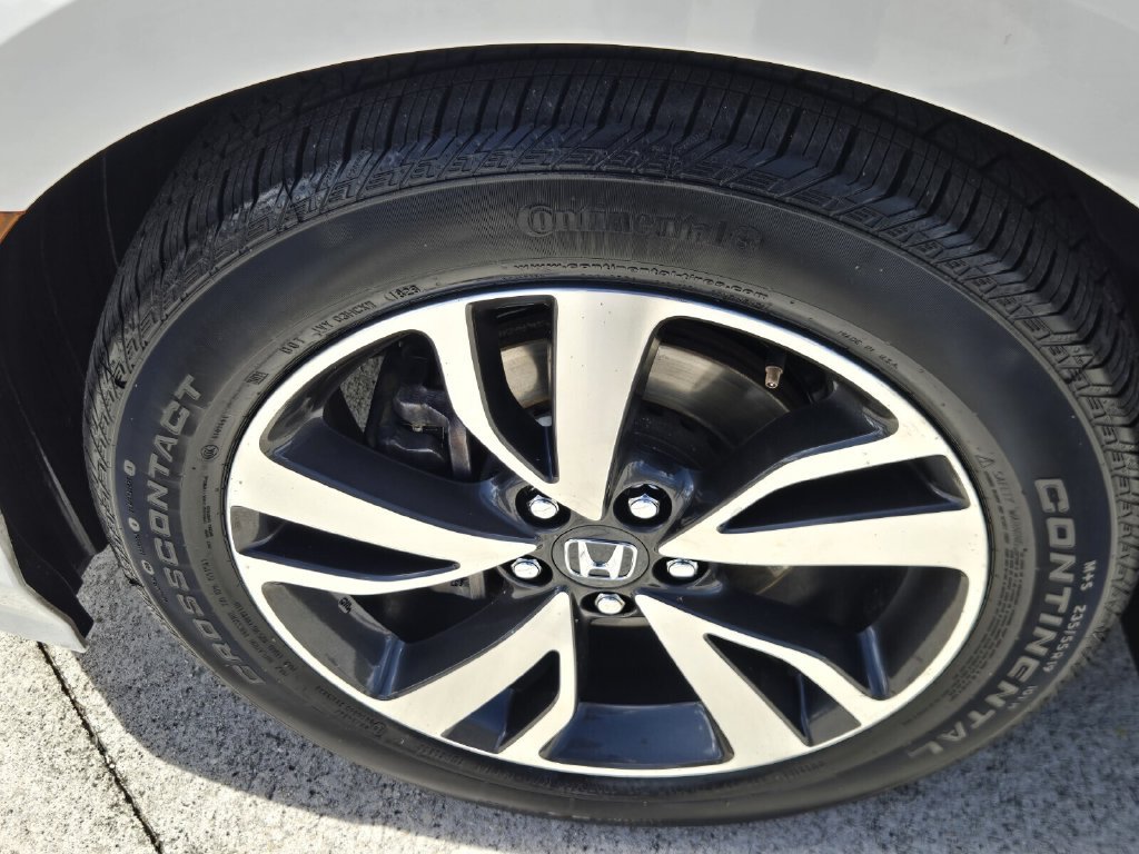 Certified 2024 Honda Odyssey Touring image 10