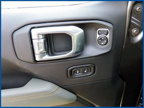 New 2026 Jeep Gladiator Mojave image 12