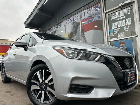 Used 2021 Nissan Versa SV image 1
