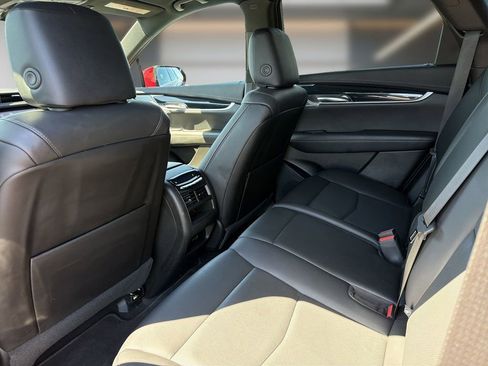Used 2024 Cadillac XT5 Premium Luxury AWD/4WD image 14