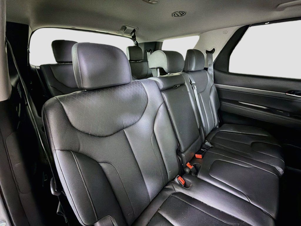 Used 2022 Hyundai Palisade SEL w/ 8P Bench Seat Package FWD image 32