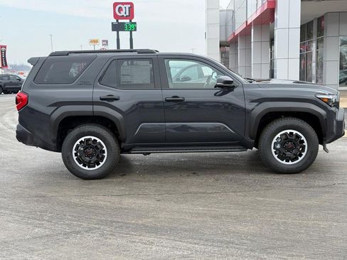 New 2026 Toyota 4Runner TRD Off-Road Premium image 2