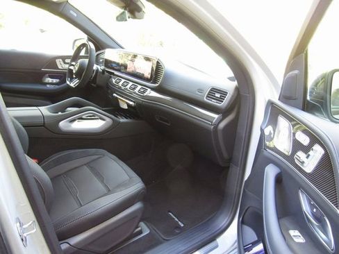 New 2026 Mercedes-Benz GLE 53 AMG 4MATIC Coupe image 19