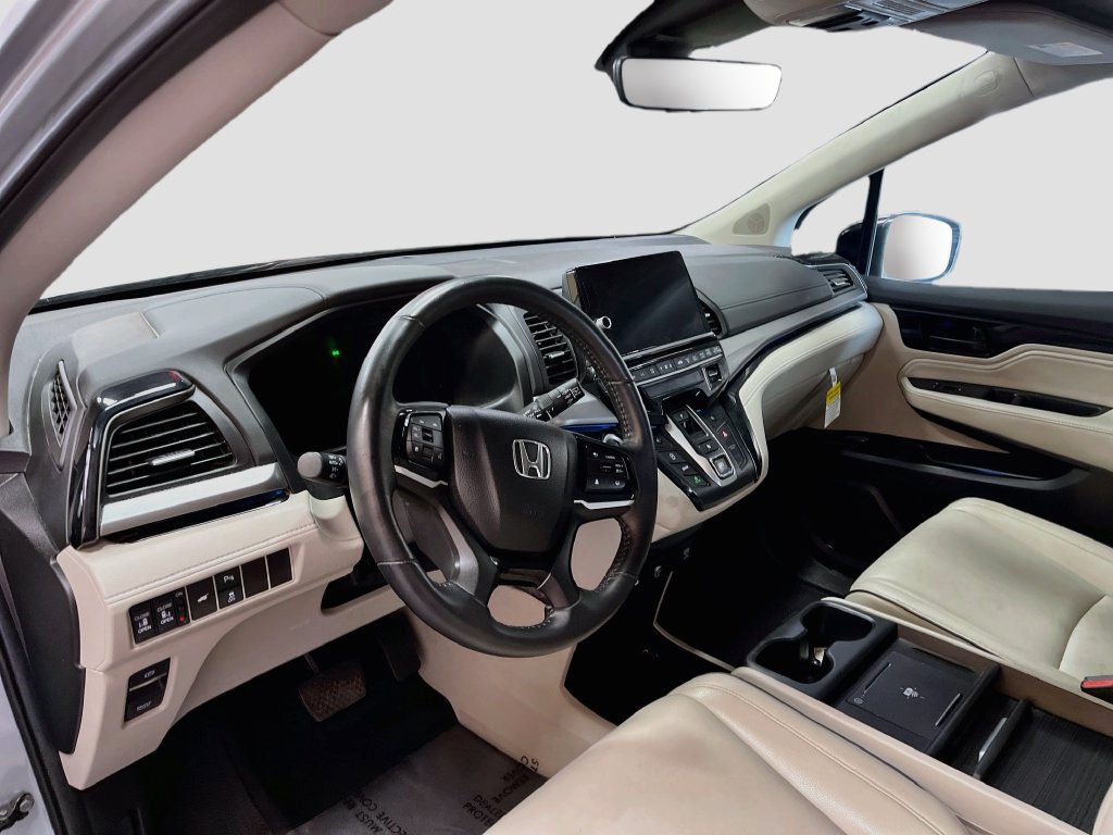 Used 2025 Honda Odyssey Touring image 9