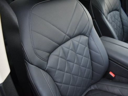 Used 2025 BMW X7 xDrive40i image 24