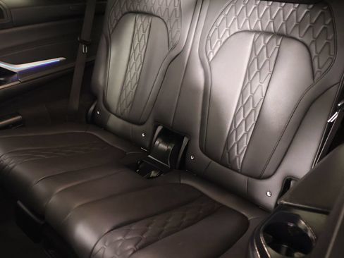 Used 2022 BMW X7 M50i AWD/4WD image 14