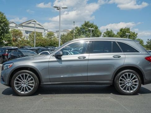 Used 2019 Mercedes-Benz GLC 300 4MATIC image 4
