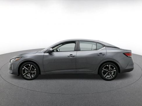 Used 2025 Nissan Sentra SV FWD image 4