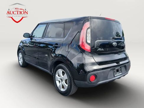 Used 2018 Kia Soul FWD image 7