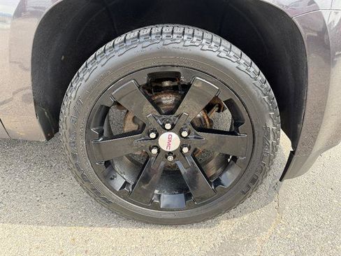 Used 2016 GMC Yukon Denali AWD/4WD image 10