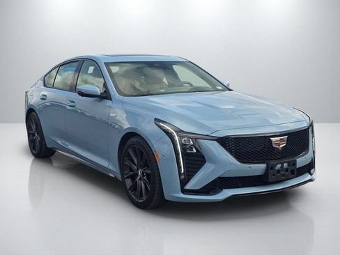 Used 2026 Cadillac CT5 V w/ Platinum Package RWD image 3