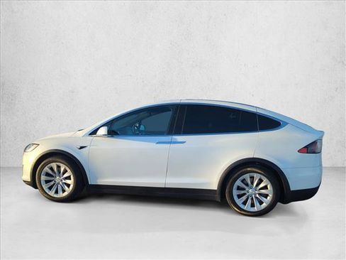 Used 2018 Tesla Model X 100D image 5