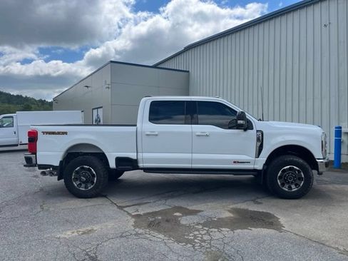 Used 2024 Ford F250 Lariat w/ Lariat Ultimate Package AWD/4WD image 4
