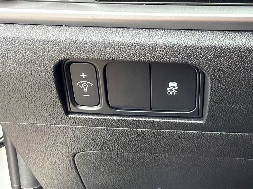 Certified 2026 Kia Sorento S AWD/4WD image 32