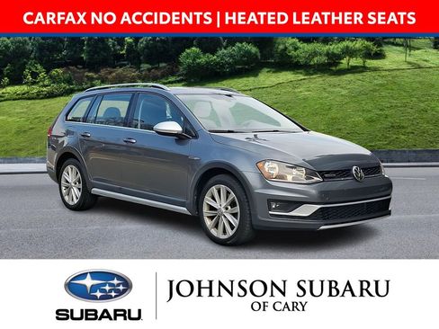 Used 2017 Volkswagen Golf Alltrack SE image 1