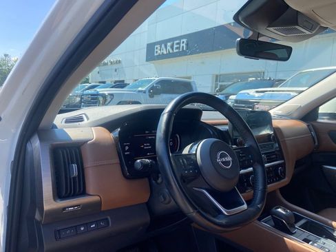 Used 2023 Nissan Pathfinder Platinum w/ Cargo Package AWD/4WD image 8
