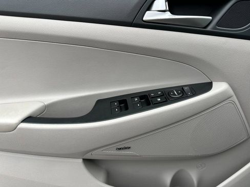 Used 2019 Hyundai Tucson Sport image 10