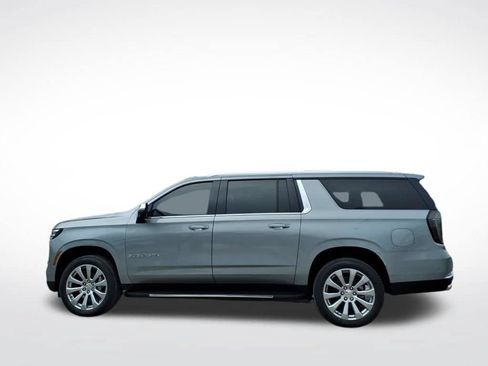 New 2026 Chevrolet Suburban Premier w/ Sun And Tow Package AWD/4WD image 8
