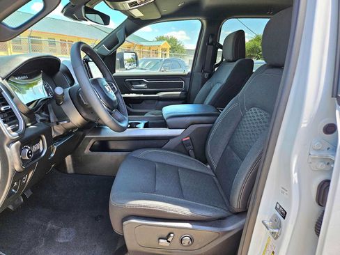Used 2025 RAM 1500 Big Horn AWD/4WD image 17