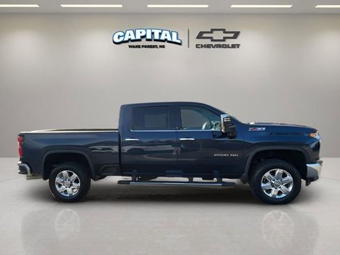 Used 2022 Chevrolet Silverado 2500 LTZ w/ LTZ Convenience Package image 6