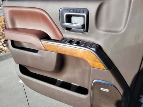 Used 2016 Chevrolet Silverado 2500 High Country w/ Duramax Plus Package image 7