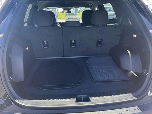 Used 2026 Chevrolet Equinox LT FWD image 4