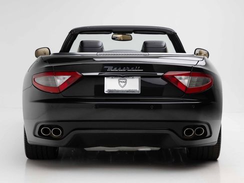 Used 2015 Maserati GranTurismo Convertible RWD image 7