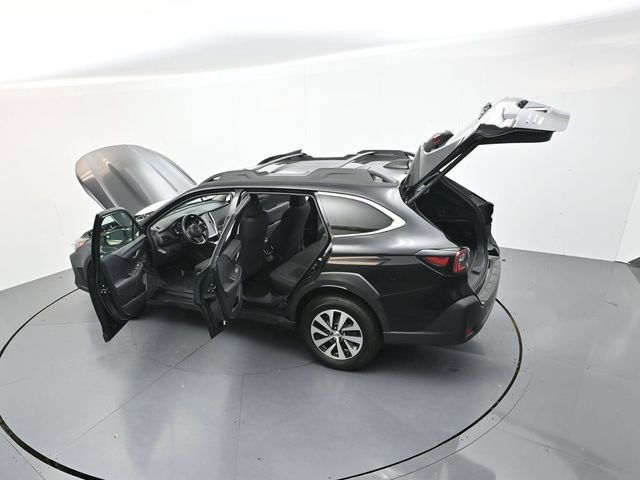 Used 2024 Subaru Outback Premium AWD/4WD image 31