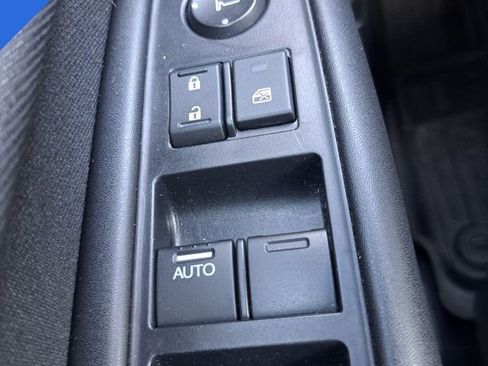 Used 2022 Honda HR-V EX image 16