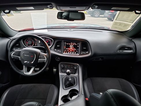 Used 2016 Dodge Challenger R/T Scat Pack w/ Leather Interior Group image 14