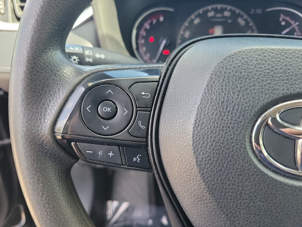 Used 2024 Toyota RAV4 LE AWD/4WD image 19