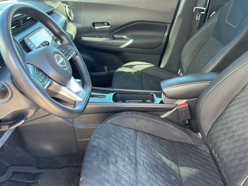 Used 2023 Nissan Kicks SV image 13