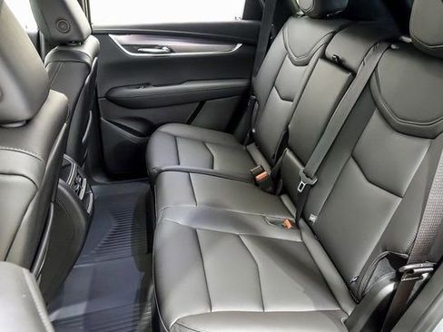 New 2025 Cadillac XT5 Luxury w/ LPO, Floor Liner Package image 10
