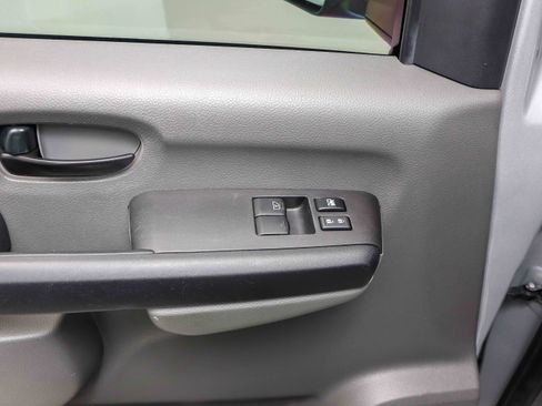 Used 2021 Nissan NV 3500 SL RWD image 22