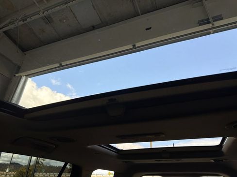 Certified 2018 GMC Acadia Denali AWD/4WD image 19