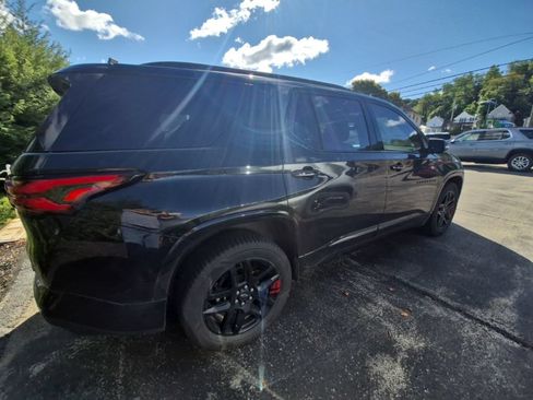 Used 2023 Chevrolet Traverse Premier w/ Redline Edition AWD/4WD image 9